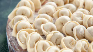 Вот почему никогда нельзя бросать пельмени в кипяток: запомните этот секрет навсегда
