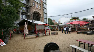 Россиянин зашел в деревенский магазин ФРГ — в кармане было только 20 евро: что ему удалось купить на эти «деньжищи»