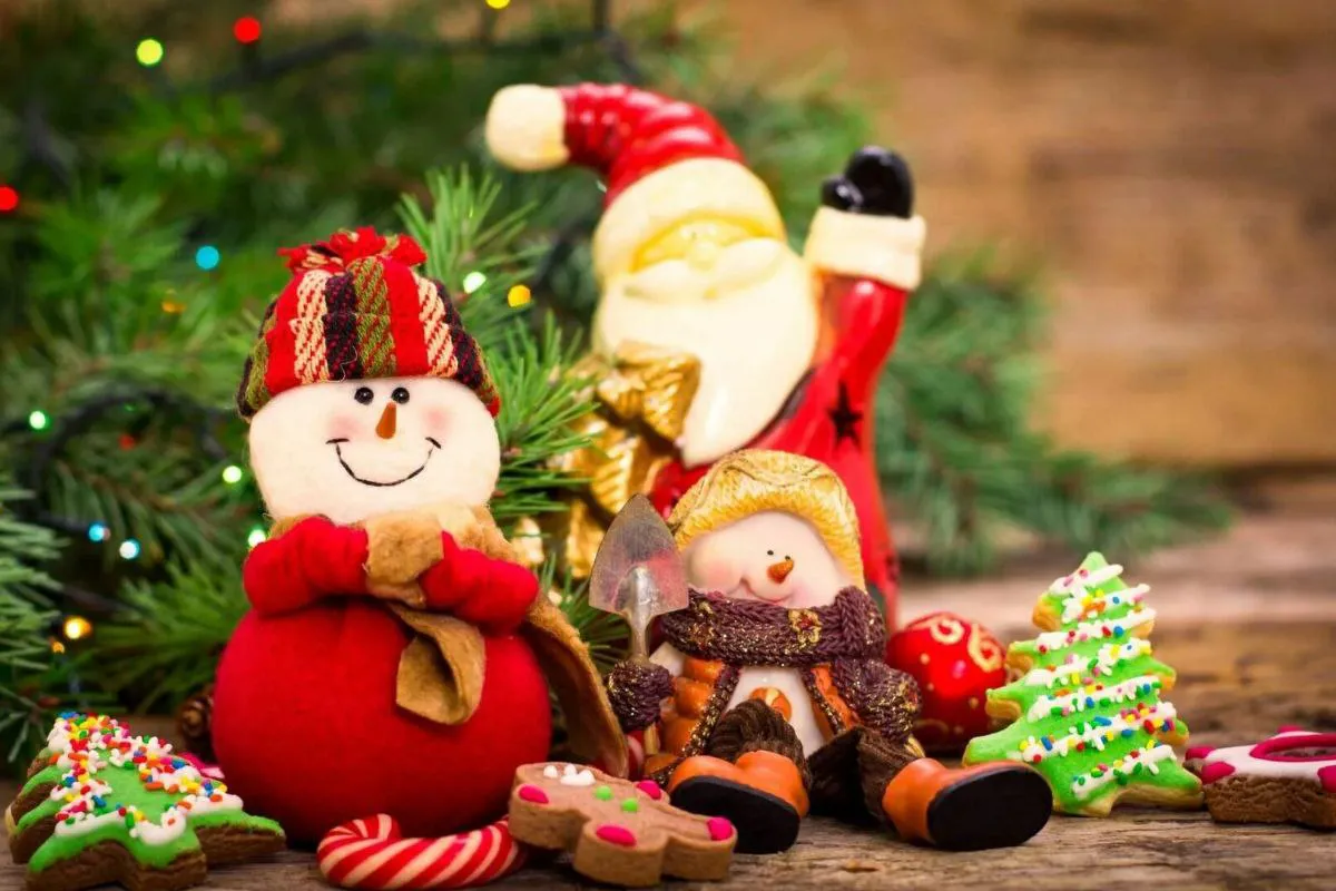 Чем пах и звучал Новый год более 100 лет назад?