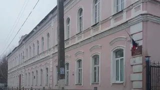 Хотят отобрать школу: Рязанская епархия судится с мэрией за здание на Семинарской