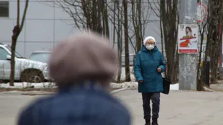 Маски еще актуальны: Любимов продлил ковидные ограничения до 24 мая