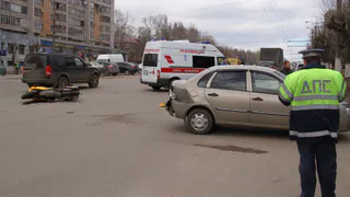 Рязанец попал под колеса двух машин