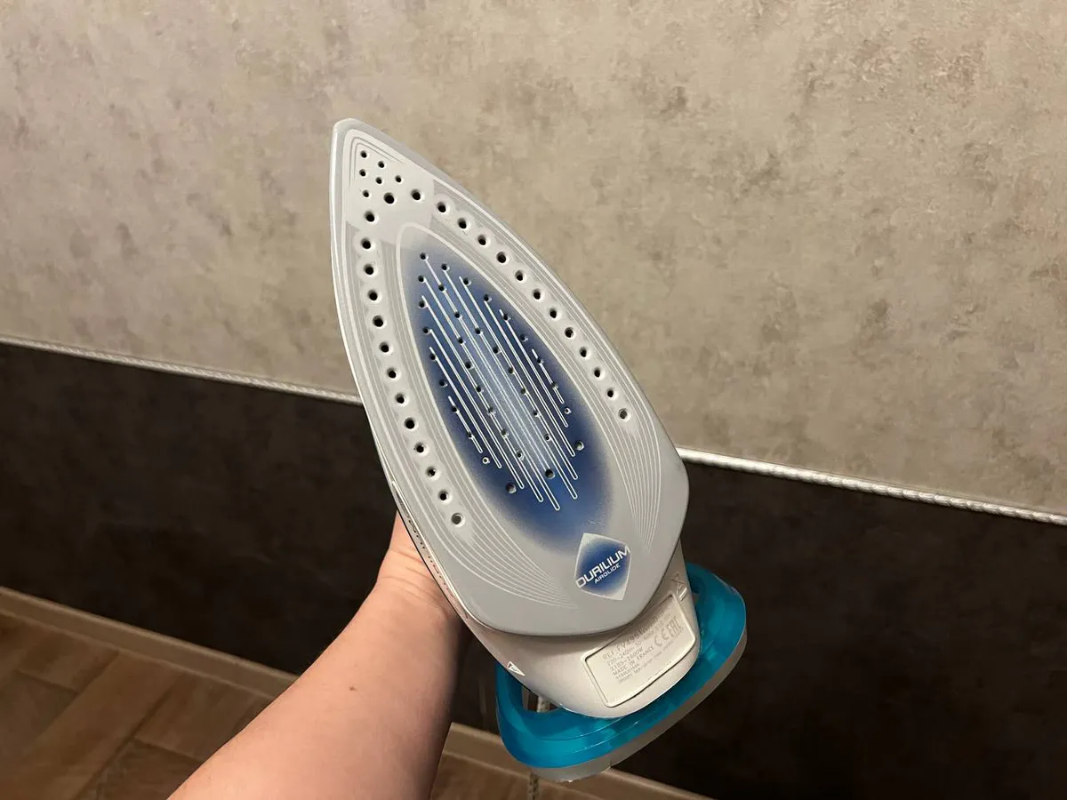 Экспресс-метод: как очистить утюг от нагара без химии и лишних затрат – лучший бюджетный лайфхак