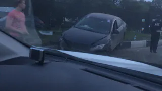 Рязанца, протаранившего забор на Московском шоссе, подрезала Мазда