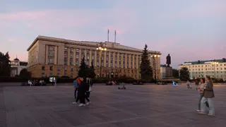 В Пензе прокуратура проводит проверку сведений о порче подростками флага Победы