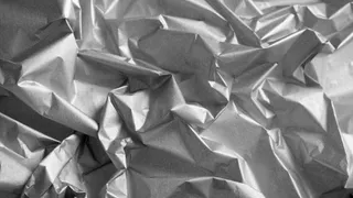 Бросьте шарик фольги в унитаз: надоевшая проблема пропадет за 15 минут