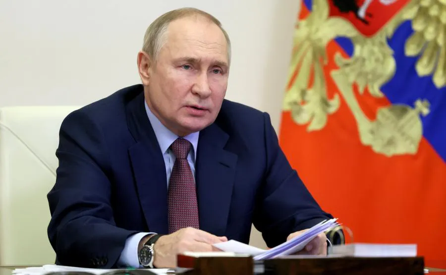 Путин лично рассказал, чем российская пенсионная реформа лучше французской