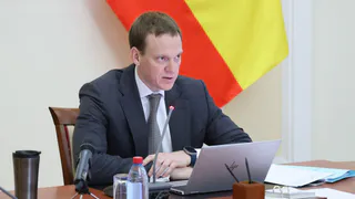 Губернатор Малков распорядился отменить покупку иномарки для Фонда капремонта