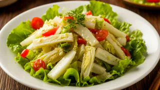 Салат с пекинской капустой "Ходовой" на каждый день: сочный и вкусный — домашние аж рычат от удовольствия