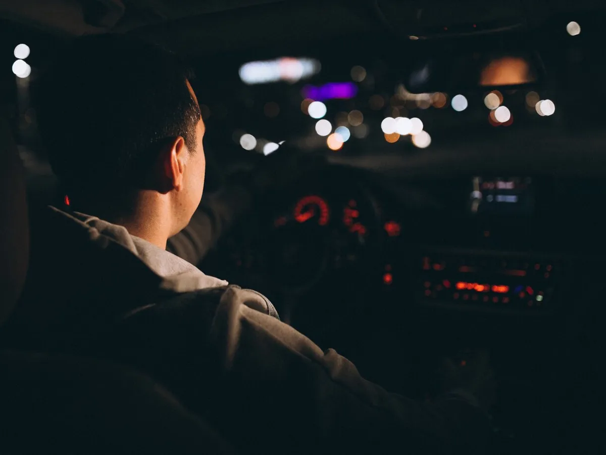 Как сэкономить на такси в Новый год: челябинский таксист поделился советами по выбору выгодных часов для поездок
