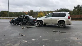 "Лексус" влетел в "ВАЗ": под Рязанью произошла авария из-за рассеянности водителя