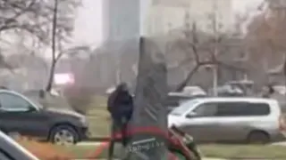 В Рязани мужчина справил нужду на памятник ветеранам спецподразделений