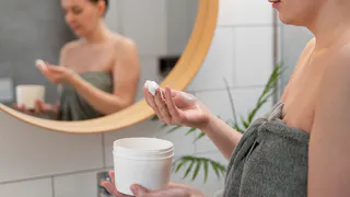 Топ 3 лучших кремов против морщин: стоят пару монет, а эффект как от ботокса