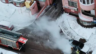 В Рязани на одной из улиц загорелся «Мерседес» (видео)