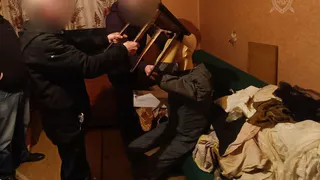 В Канаше мужчина убил брата, вонзив ему в грудь нож