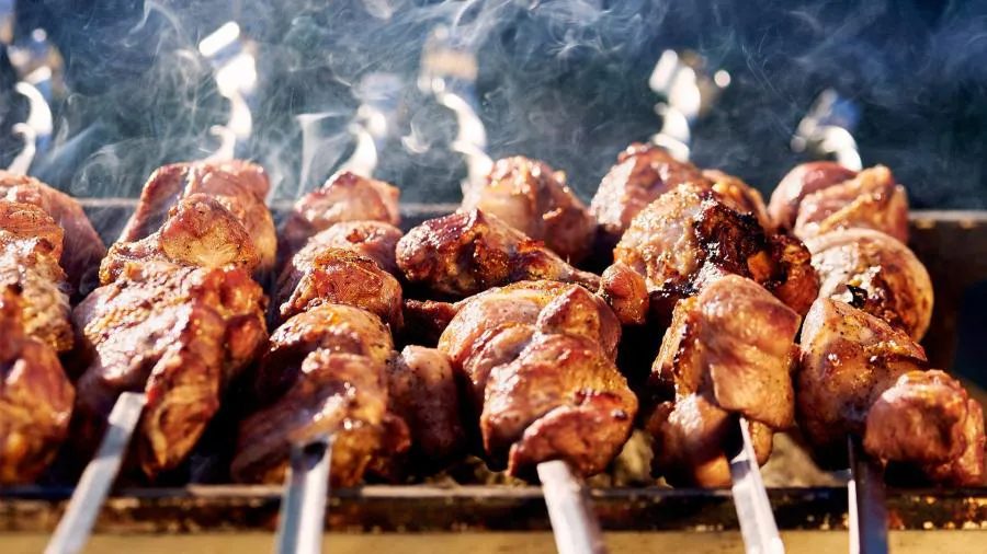 Назван самый полезный маринад для шашлыка