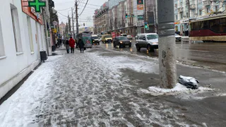 В Рязани легковушка залетела под грузовик