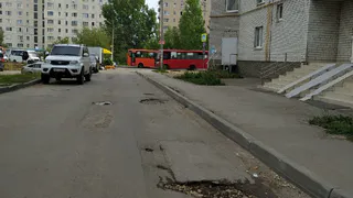 Дорог там нет: рязанка просит мэрию отремонтировать "направления" в Недостоеве