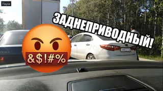 Авторская колонка: «Водители, которые ездят по обочине вероятно торопятся к своим парням»