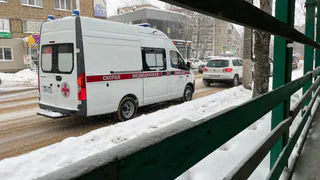 В Челябинске на вызов к пациентке приехали сразу три бригады скорой помощи