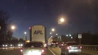 На Куйбышевском шоссе насмерть сбили 21-летнюю девушку: видео момента ДТП