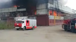 Площадь пожара на Комбайновом заводе достигла 500 квадратных метров - МЧС