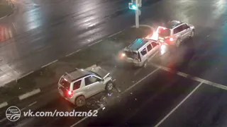 Появилось видео массового ДТП на Московском шоссе