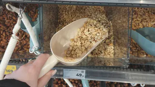 Ученые назвали самый полезный орех — не миндаль, не арахис и в два раза полезнее грецкого