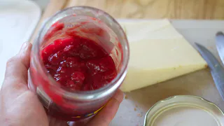 Такое варенье зимой на вес золота: можно добавлять в чай или просто намазывать на хлеб