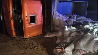 В Суздальском районе полицейские открыли стрельбу по КамАЗу