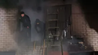 Пензенские спасатели потушили пылающее здание в Средней Елюзани