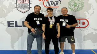 Магистрант ВлГУ взял «золото» Азии по пауэрлифтингу и установил мировой рекорд