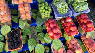 Это самая вредная и опасная ягода: а мы едим ее как дорогой деликатес, еще и детей заставляем пробовать