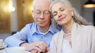 Все долгожители делают это: 3 самые полезные привычки людей, которые доживают до 100 лет