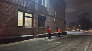 В Рязани проводится обработка улиц реагентом и песко-соляной смесью