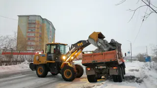В Воркуте круглосуточно устраняют последствия циклона