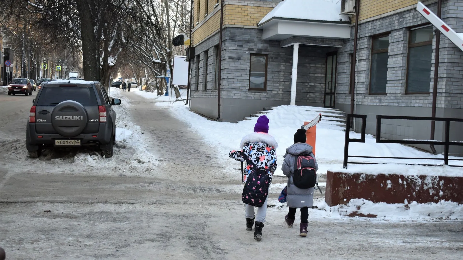В казанской школе девочку травили больше года — вместо помощи её поставили на учёт в ПДН