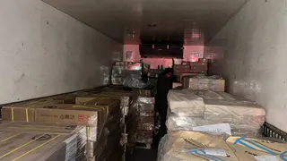 Из Челябинской области не выпустили 9 тонн рыбы и сыра, которые везли в неисправном холодильнике