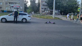В Чебоксарах на пешеходном переходе сбили 7-летнего самокатчика