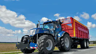 Рязанских женщин начнут обучать на трактористов из-за частичной мобилизации