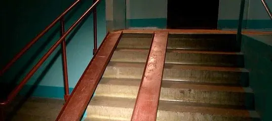 Спасибо журналистам: Прокуратура города заставила установить нормальный пандус