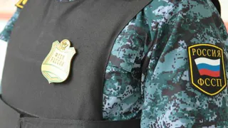 Приставы Казани вернули ребенка матери