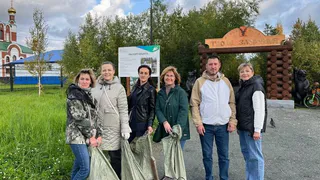 В Усинске сотрудники ЖКХ приняли участие в экологическом субботнике