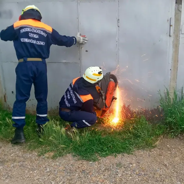 Пенсионер из Магнитогорска застрял в овощной яме и три часа звал на помощь