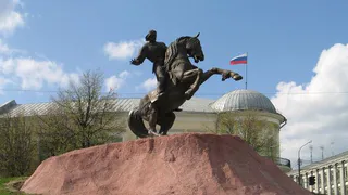 Архитекторы занялись проектом благоустройства площадки у памятка Евпатию Коловрату