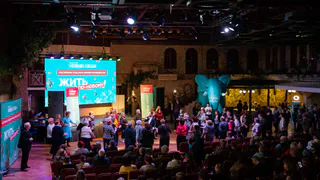 Танцы как повод выйти из дома - Новые Люди дарят пенсионерам Челябинска вторую молодость 