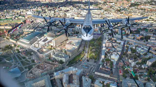 «Дозаправка в воздухе»: как наши лётчики готовились к Параду Победы в Москве