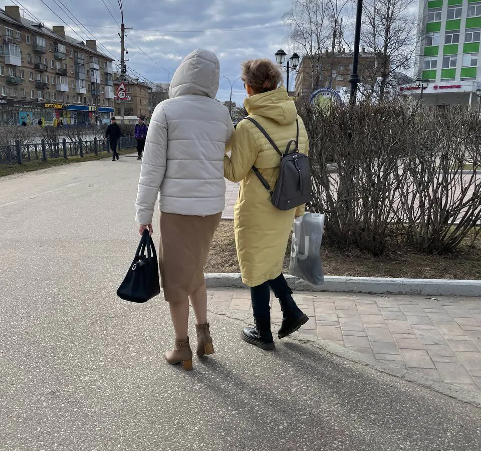 Россияне переходят на новый график из-за ситуации в стране - с этого момента суббота станет рабочим днем