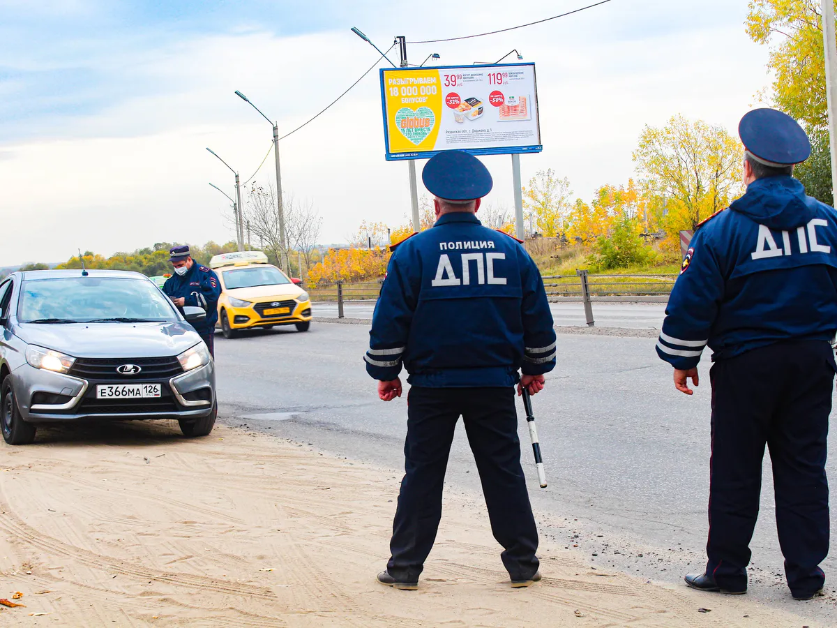Законно ли лишение водителя прав за объезд выбоины через сплошную - суд поставил точку