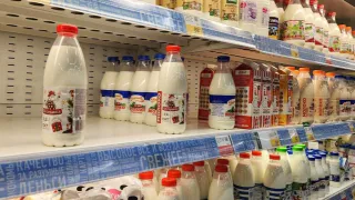 «Не берите даже для блинов»: Росконтроль назвал марки молока, которые лучше не покупать по скидке